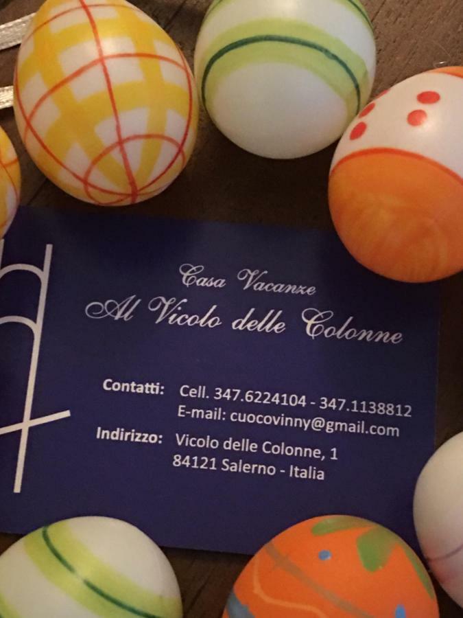 Casa Vacanza "Al Vicolo Delle Colonne" Σαλέρνο Εξωτερικό φωτογραφία