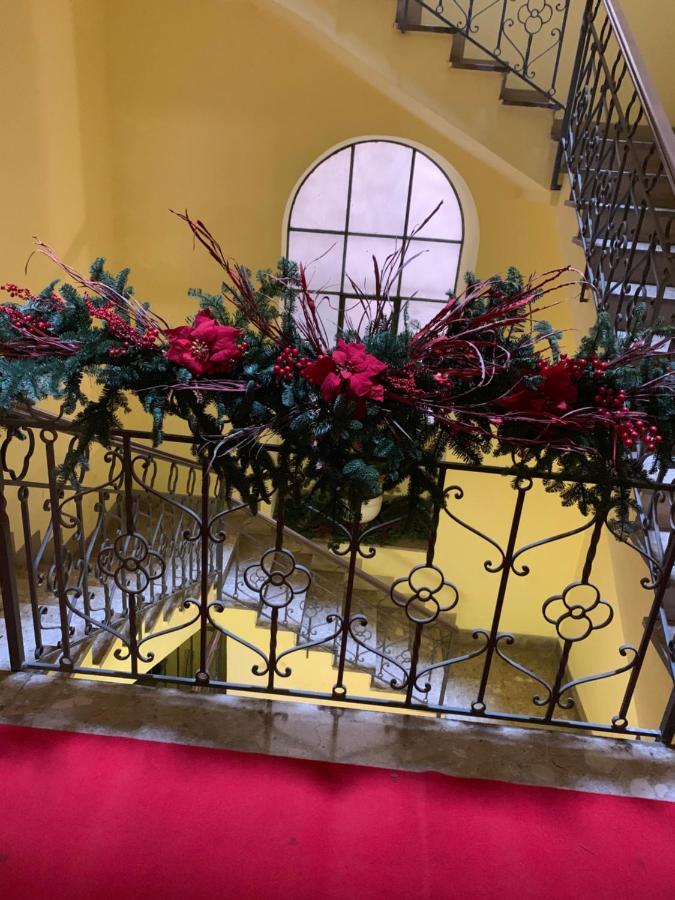 Casa Vacanza "Al Vicolo Delle Colonne" Σαλέρνο Εξωτερικό φωτογραφία